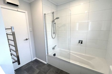 Photo of property in 4 Utauta Street, Waikanae, 5036