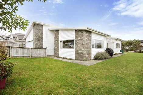 Photo of property in 15 Paparoa Crescent, Aotea, Porirua, 5024