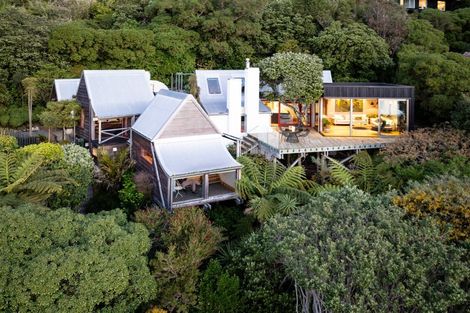 Photo of property in 77 Palliser Road, Roseneath, Wellington, 6011