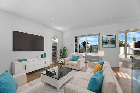 Photo of property in 679 Huia Road, Parau, Auckland, 0604