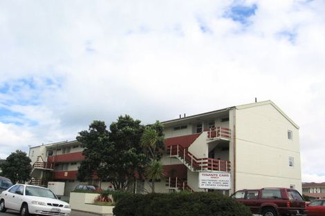 Photo of property in 2/19 Britannia Street, Petone, Lower Hutt, 5012