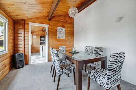 Photo of property in 1 Ngahere Views, Orewa, 0931