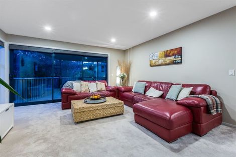 Photo of property in 122 Navigation Drive, Whitby, Porirua, 5024