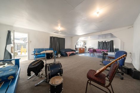 Photo of property in 155 Castor Crescent, Cannons Creek, Porirua, 5024
