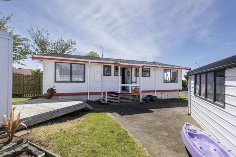 Photo of property in 2 Honnor Place, Hurdon, New Plymouth, 4310