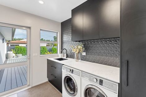 Photo of property in 158 Raumati Road, Raumati Beach, Paraparaumu, 5032