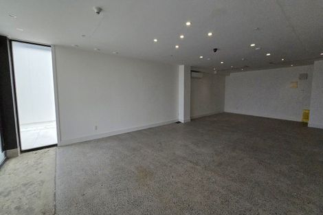 Photo of property in 2a/2 Marine Parade, Mount Maunganui, 3116