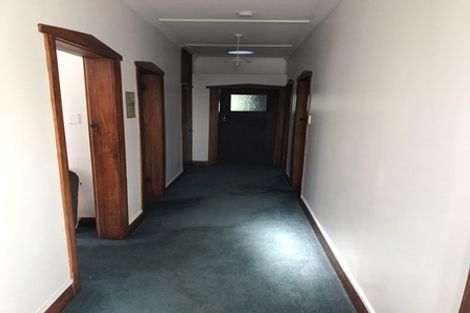 Photo of property in 94 Endeavour Street, Lyall Bay, Wellington, 6022