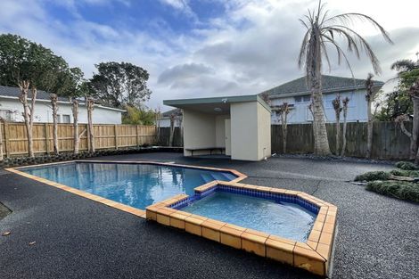 Photo of property in 14/19 Ocean View Road, Hillcrest, Auckland, 0627