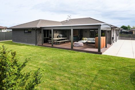 Photo of property in 45 Liberty Grove, Kelvin Grove, Palmerston North, 4414