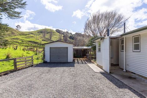 Photo of property in 1543a Annedale Road, Tinui, 5894