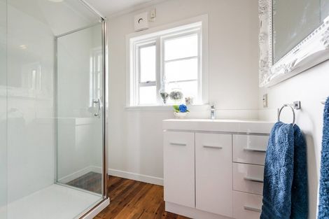 Photo of property in 39 Hudson Street, Island Bay, Wellington, 6023