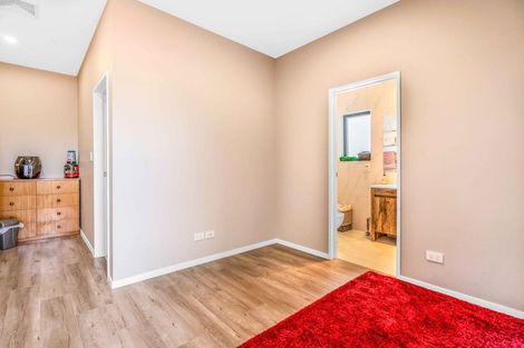 Photo of property in 3 Sapwood Crescent, Takanini, 2110