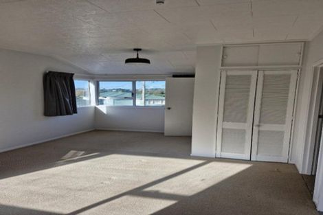 Photo of property in 35 Budleigh Street, Frankleigh Park, New Plymouth, 4310