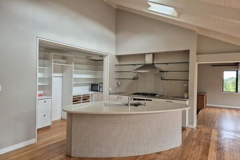 Photo of property in 1 The Knoll, Greenhithe, Auckland, 0632