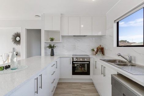 Photo of property in 2/11 Avis Avenue, Papatoetoe, Auckland, 2025