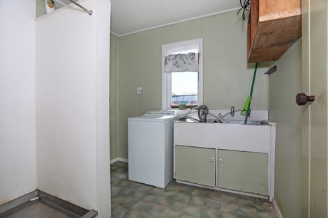 Photo of property in 42 Stewart Street, Marton, 4710