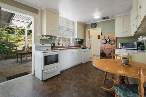 Photo of property in 300 Thames Coast Sh25 Road, Thornton Bay, Thames, 3575