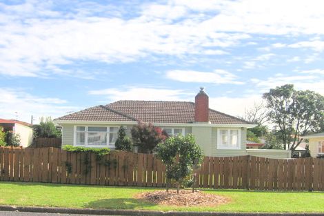 Photo of property in 2/8 Coates Road, Papatoetoe, Auckland, 2025