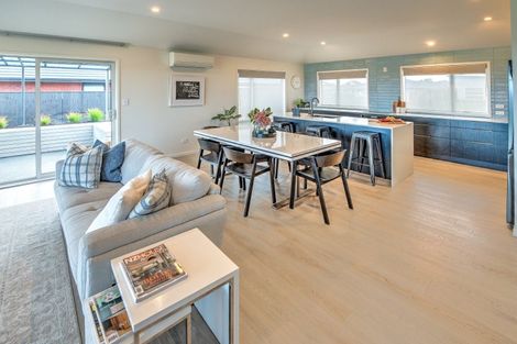 Photo of property in 37 Magnolia Crescent, Tawhero, Whanganui, 4501