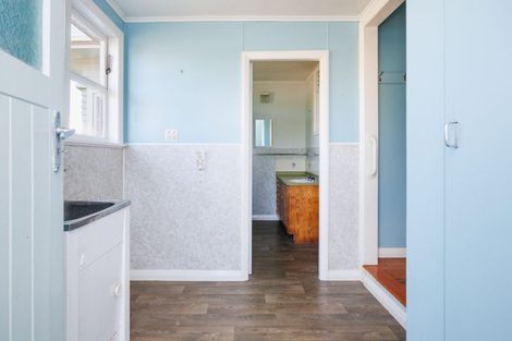 Photo of property in 14 Belvedere Crescent, Takaro, Palmerston North, 4412