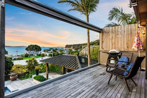 Photo of property in 20 De Luen Avenue, Tindalls Beach, Whangaparaoa, 0930