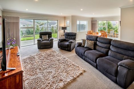 Photo of property in 8 Henrietta Maxwell Grove, Wainuiomata, Lower Hutt, 5014