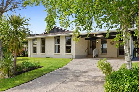 Photo of property in 19 Wesley Avenue, Frankleigh Park, New Plymouth, 4310
