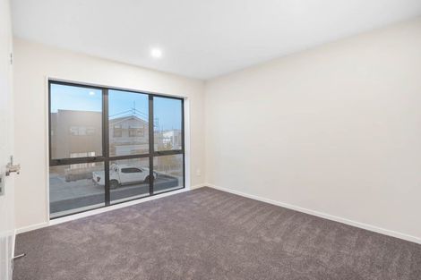 Photo of property in 18 Skua Road, Hobsonville, Auckland, 0616