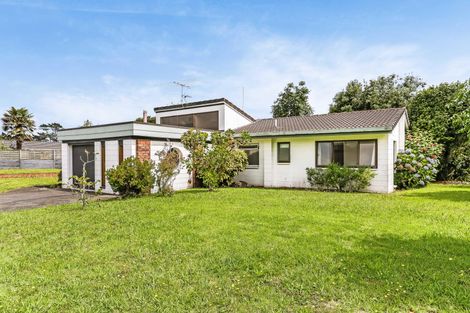 Photo of property in 120 Racecourse Road, Waiuku, 2123