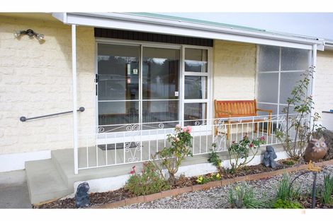 Photo of property in 2a George Street, Geraldine, 7930