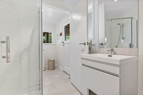 Photo of property in 1/24 Jellicoe Road, Murrays Bay, Auckland, 0630