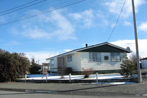 Photo of property in 24 Rata Road, Twizel, 7901