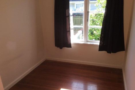Photo of property in 11 Dunedin Street, Redwood, Christchurch, 8051