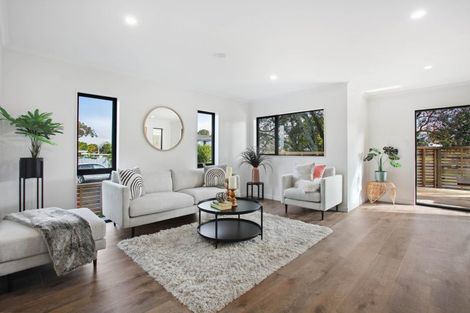 Photo of property in 12 Kurnell Drive, Botany Downs, Auckland, 2010