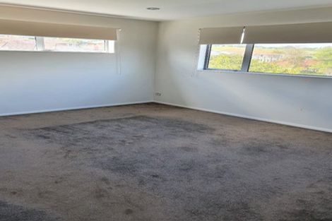 Photo of property in 65 Kirikiri Drive, Papakura, 2110