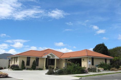 Photo of property in 2 Kendall View, Stoke, Nelson, 7011