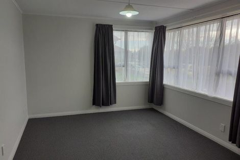 Photo of property in 19 Avro Crescent, Hornby, Christchurch, 8042