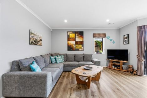 Photo of property in 27 Somerton Drive, Huntington, Hamilton, 3210