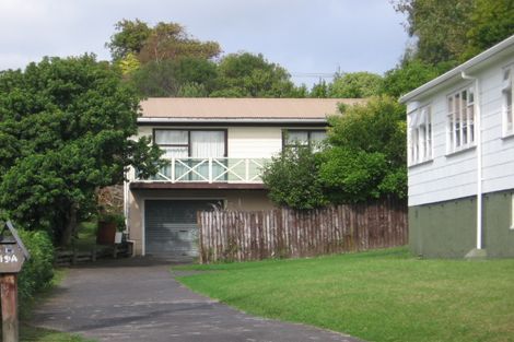 Photo of property in 19 Blacklock Avenue, Henderson, Auckland, 0612
