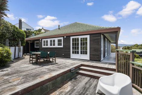 Photo of property in 1a Seatoun Heights Road, Miramar, Wellington, 6022