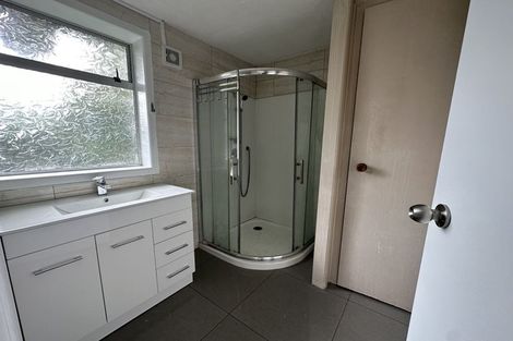 Photo of property in 7 Ellice Road, Totara Vale, Auckland, 0629