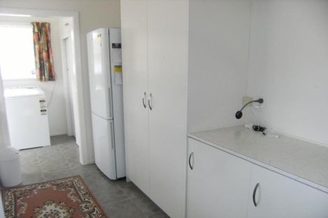 Photo of property in 9 Ely Place, Levin, 5510