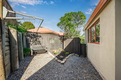Photo of property in 76 Hinemoa Street, Paraparaumu, 5032
