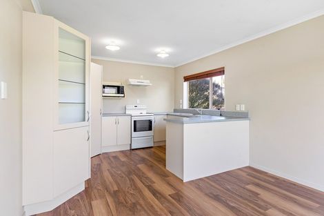 Photo of property in Holdsworth Villas, 1/2 William Donald Drive, Solway, Masterton, 5810