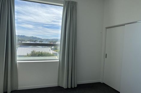 Photo of property in 2u3 Stone Street, Miramar, Wellington, 6022