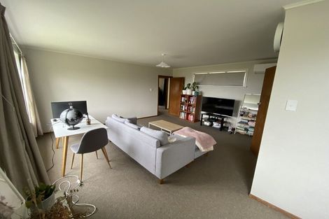 Photo of property in 2b Garden Road, Northland, Wellington, 6012