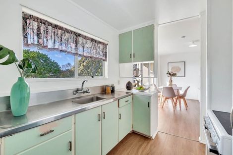 Photo of property in 2/19 Copley Street, New Lynn, Auckland, 0600