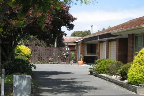 Photo of property in 7 Camberwell Place, Avonhead, Christchurch, 8042