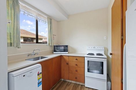 Photo of property in 22 Mchaffies Place, Wainoni, Christchurch, 8061